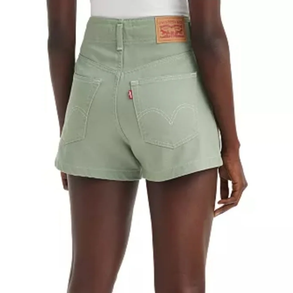 LEVI'SWomen's Cotton High-Rise Double Button Mom Shorts size 30